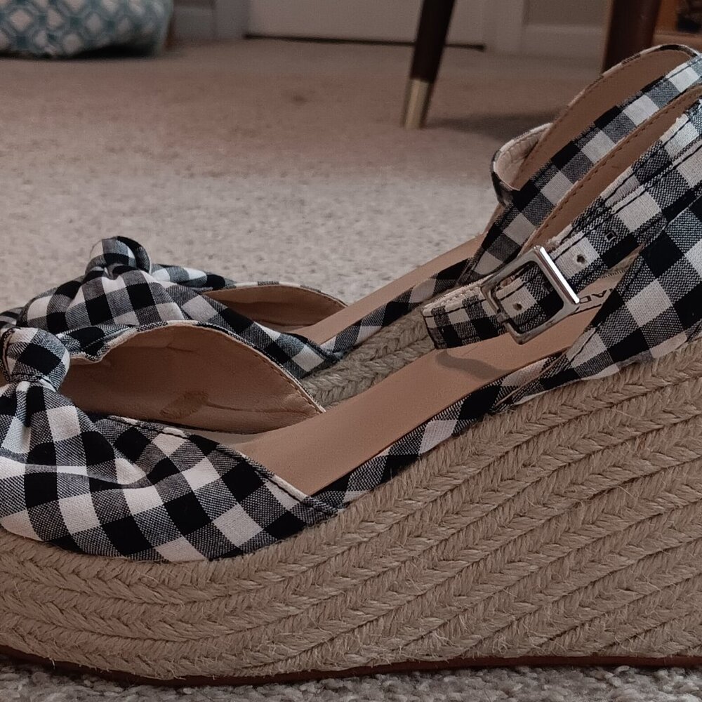 Steve Madden black and white sandal heels - Picture 4 of 5